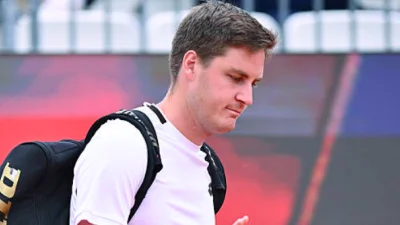 Henry Patten uses Julian Cash post to answer Reilly Opelka