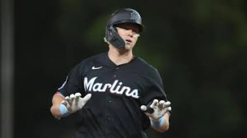 Miami Marlins chase sweep after 19 runs in two games