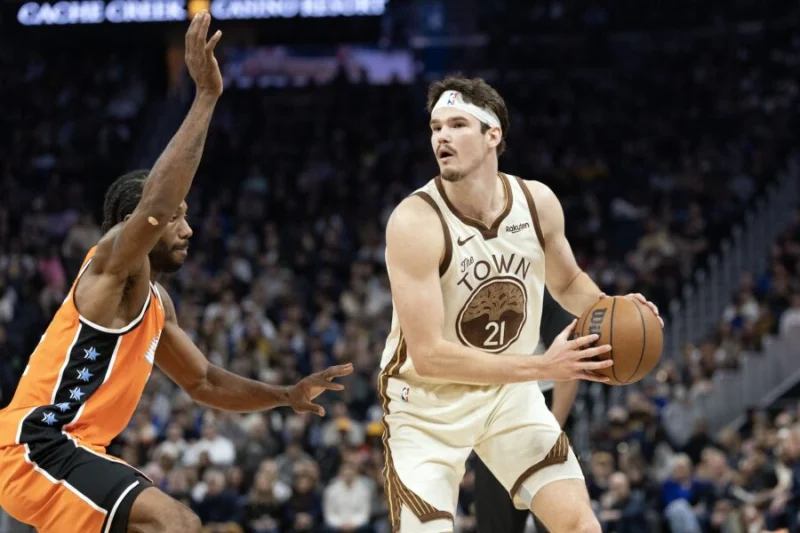 Golden State Warriors Pass on Center, Opening Quinten Post Path