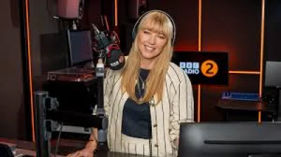 Sara Cox lifts Radio 2 Breakfast Show Review with 300mph debut