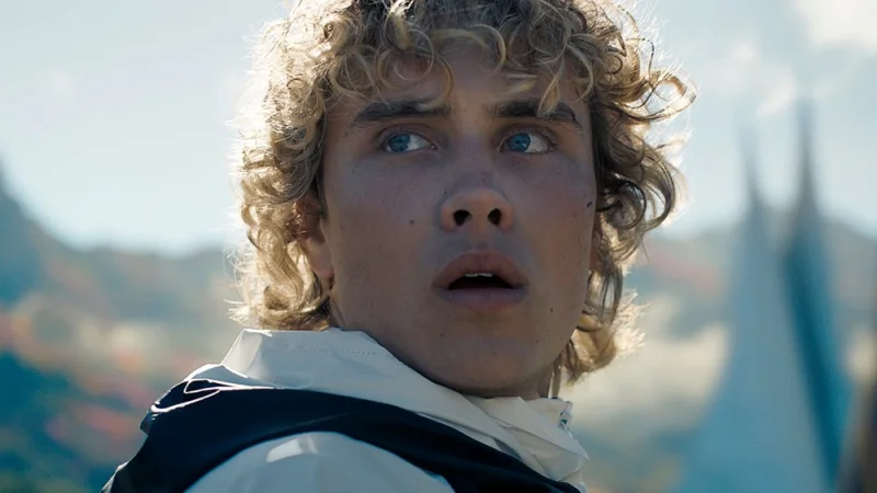 Woody Harrelson Meets Joseph Zada in Sunrise on the Reaping Look