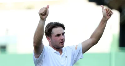 Arthur Fery Height: 5' 9" and No. 91 after Wimbledon rise