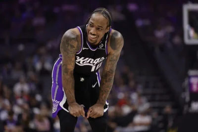 Kings leaning toward waiving DeMar DeRozan could create a Knicks opening — Demar Derozan