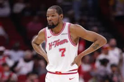 Detroit Pistons held three-team Kevin Durant trade talks — and the fact it went nowhere says plenty