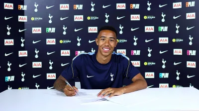 Tottenham sign Cole Ramsey for under-21s