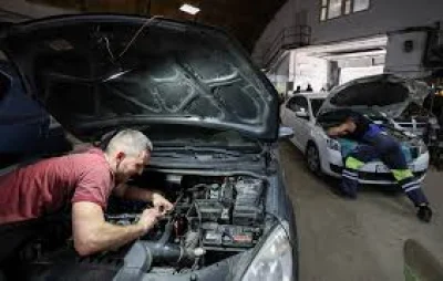 Andrei Kolesnikov says Russia Fuel Shortages follow 25% gasoline drop