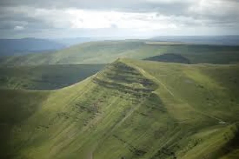 68-year-old dies in 15-mile Fan Dance on Pen Y Fan