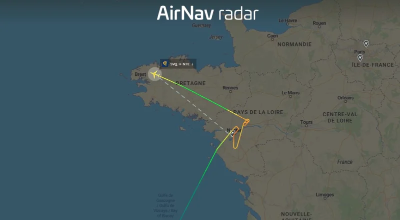 Ryanair FR5448 diverts to Brest after Nantes runway closure