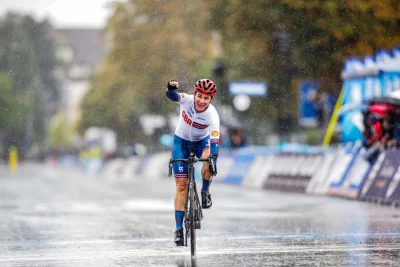 Sarah Storey retires after 35 years as an international athlete and 19 Paralympic gold medals
