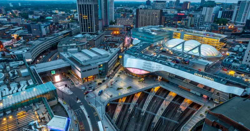 Birmingham New Street evacuated after unit fire stops services