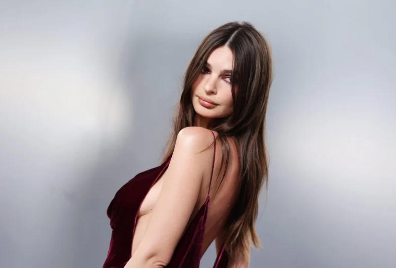 Emily Ratajkowski Lands Seven-Figure Penguin Press Deal After 12-Way Bidding War