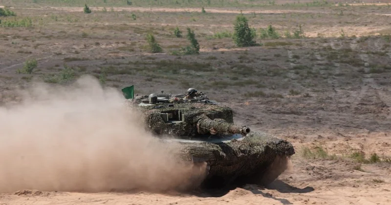 Sebastianas Hagenas stiprina Lithuania sienos pratybas su 45-ąja tankų brigada