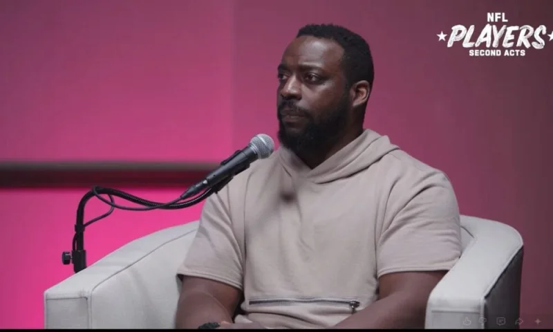 Ray Lewis Hit Led Rashard Mendenhall to Become “Spindenhall”