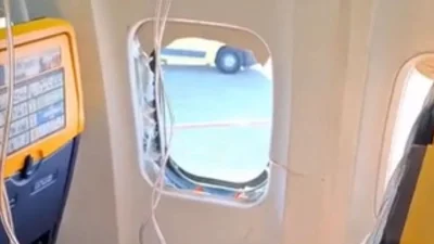 Ryanair returns to Thessaloniki after window dislodges inflight