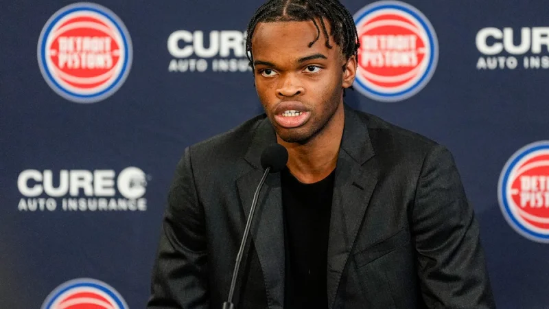Labaron Philon Jr. scores 11 in Nba Summer League debut as Summer Sixers beat Detroit Pistons