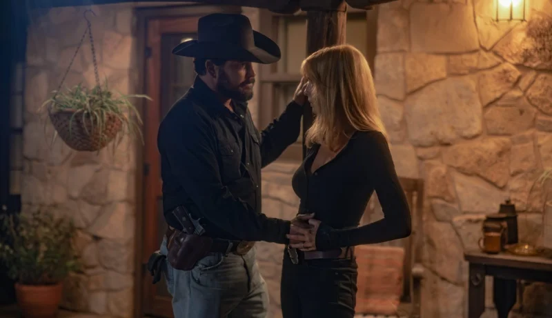 Kelly Reilly Sets Dutton Ranch Season Finale Toward Season 2
