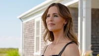 Jennifer Garner Leads Five-star Weekend Cast in Eight Episodes
