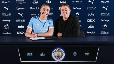 Niamh Charles joins Manchester City on a three-year deal