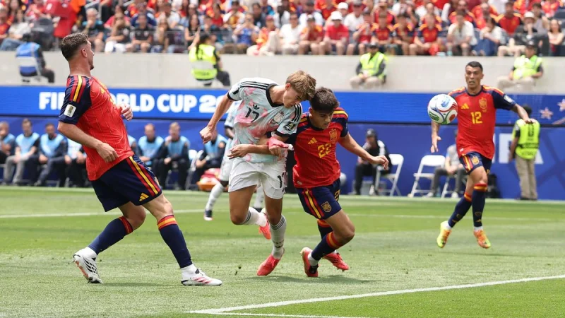 Spain Belgium reach the break level at 1-1, with France waiting in the semi-finals