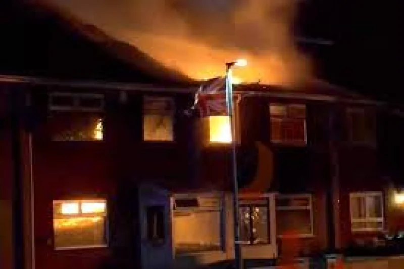 Northern Ireland Fire and Rescue Service handled 303 calls on Eleventh night — Bbc News Ni