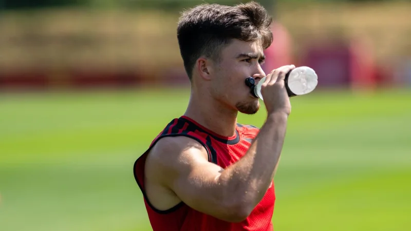 Harry Amass returns to Carrington with Manchester United role in sight