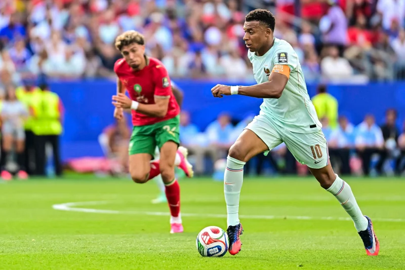 Kylian Mbappé leaves France quarterfinal early with ankle issue as Ousmane Dembélé remains in focus