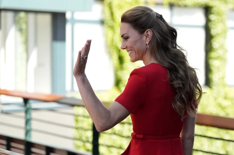 Kate Middleton and Lily Collins in the Royal Box at Wimbledon Today — Royal Box Wimbledon Today