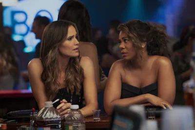 Jennifer Garner Drives 5-star Weekend Cast Toward More Seasons