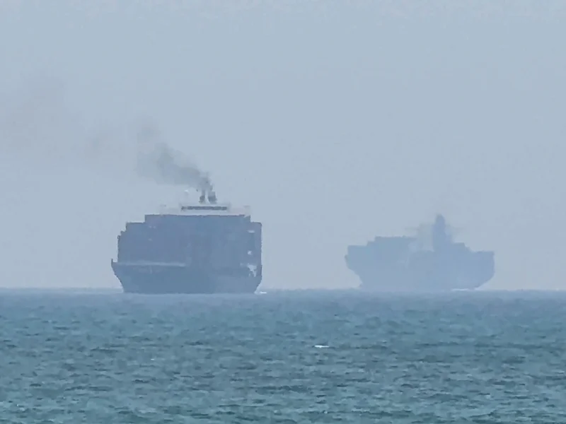US strikes Iran at 2100 GMT as Iran–hormuz War widens