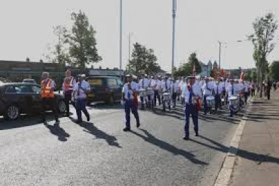 Emma Little-Pengelly joins Twelfth crowds at Belfast parade — Bbc News Ni