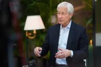 Jamie Dimon Says Bull Market Will Stop as Stocks Hit Highs