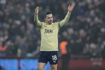Kalvin Phillips exercise bike footage underlines Jack Grealish’s Everton return case