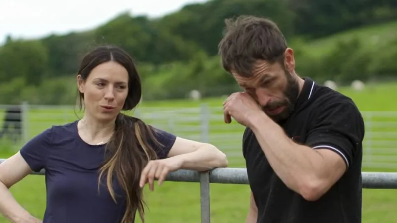Kelvin Fletcher hits battery failure in four-sheep shearing attempt