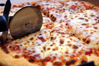 Eric Lefebvre orders 68 Papa Murphy Pizza Store Closures over nine months