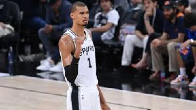 David Kelly says second apron hurts players, teams, and fans — San Antonio Spurs