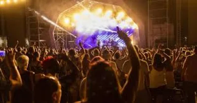 Lionel Richie Sandringham Estate Concerts Cancelled After Sales Slide