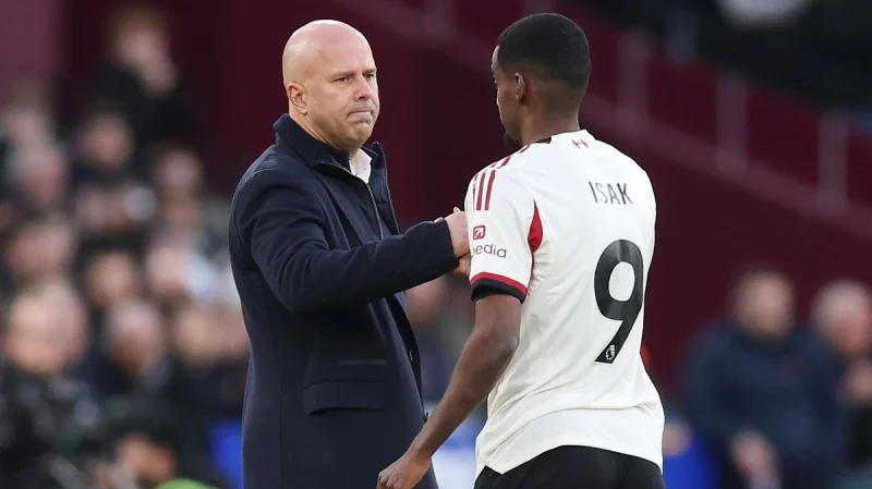£125m Alexander Isak deal still looks uneasy at Liverpool, Dwight Yorke says