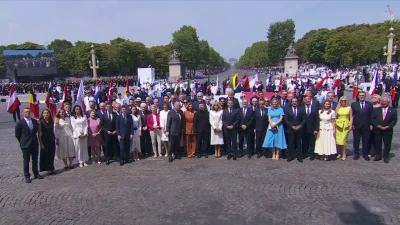 Le Monde: Emmanuel Macron préside un 14-Juillet record à Paris
