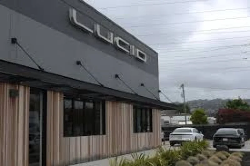 Lucid Stock Falls 4.8% to $5.55 Before August 4 Report
