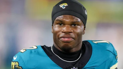 DeAngelo Hall says Travis Hunter has elite cornerback skills