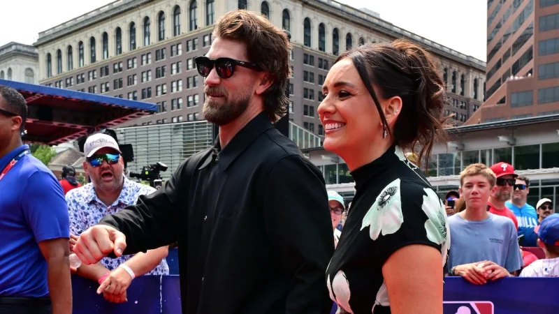 Chelsea Freeman’s green satin mid-length dress stood out on the All-Star red carpet — Verlander Wife