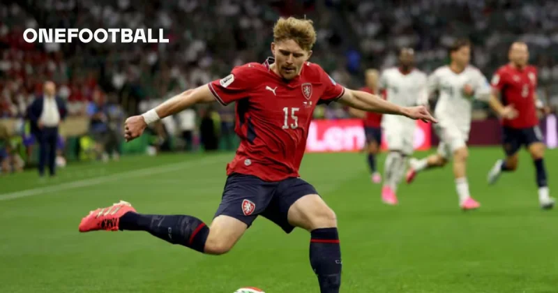 Leeds United open talks for Pavel Sulc as Lyon midfielder is valued at around €25 million