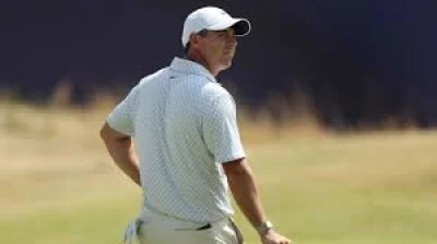 Wayne Riley: McIlroy’s 67 keeps him in the hunt after a difficult opening day