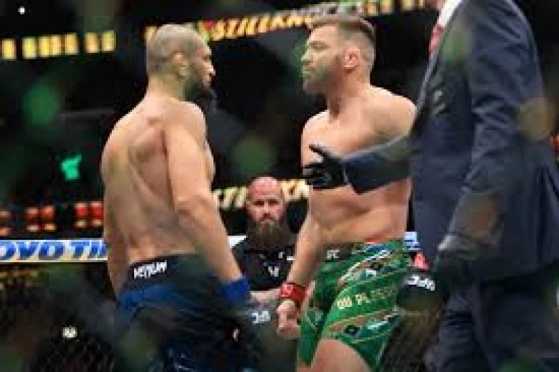 Dricus du Plessis says Khamzat Chimaev rematch is 'ridiculous' amid UFC middleweight title picture
