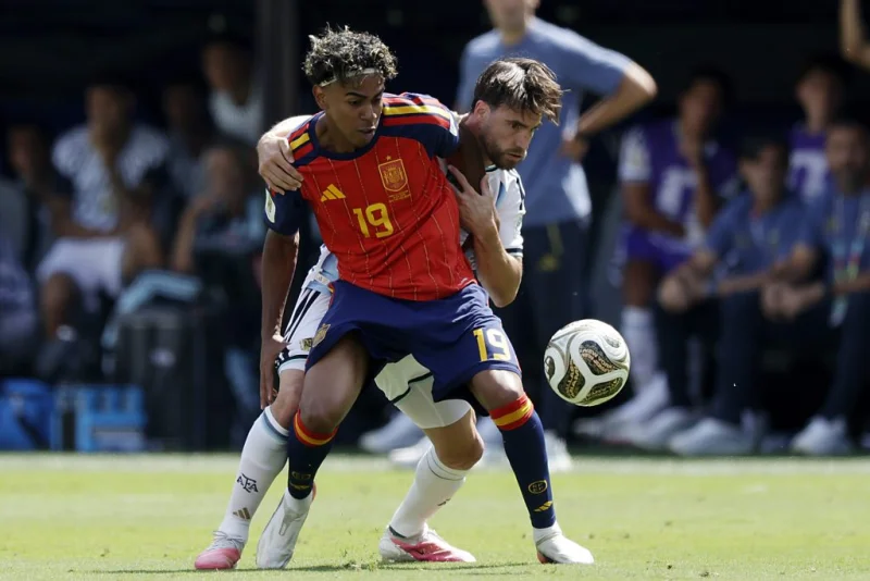 Nicolás Tagliafico is the veteran Argentina can lean on against Spain — E Martinez must appear naturally