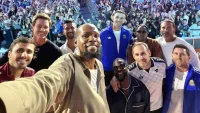 Kevin Hart Appears in Kevin Durant Fanatics Fest 2026 Selfie