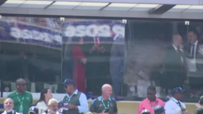 Pedro Sánchez briefly greets Donald Trump at World Cup final