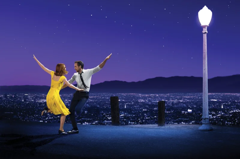 Ryan Gosling Fixes La La Land Poster Hand on 10th Anniversary