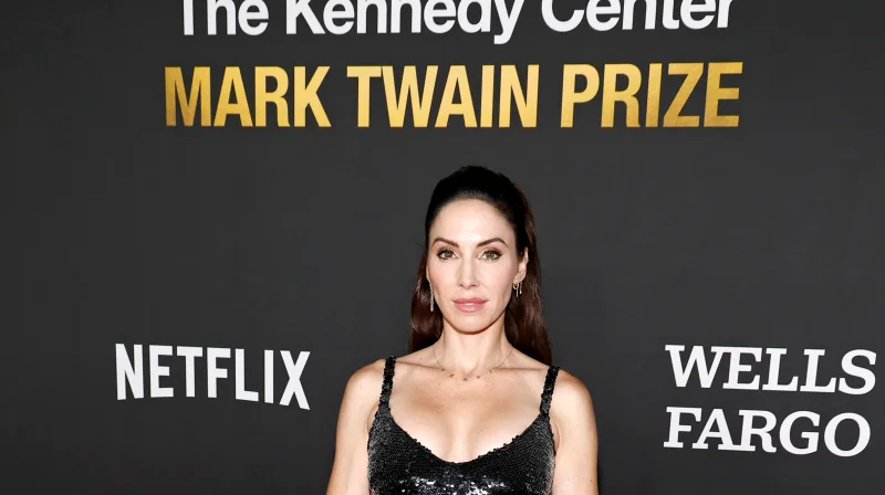 Whitney Cummings Says Trump Joke Cut From Mark Twain Prize Broadcast