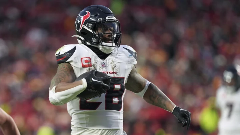 Joe Mixon says his NFL career is over after missing all of 2025